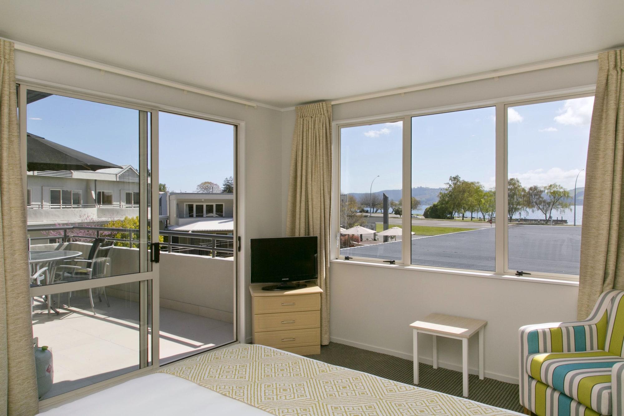 Anchorage Resort Taupo Nz Exterior photo