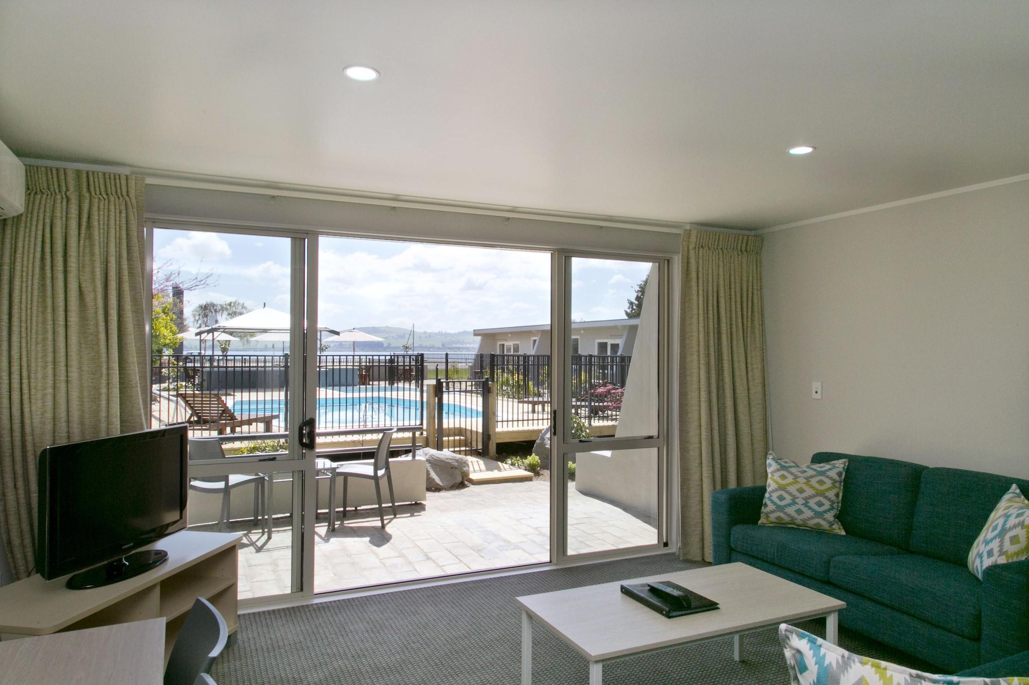 Anchorage Resort Taupo Nz Exterior photo