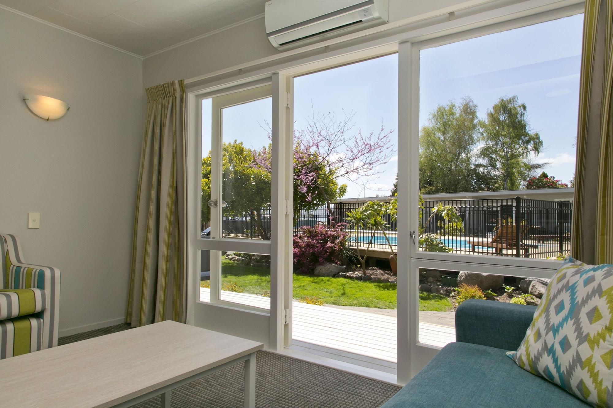 Anchorage Resort Taupo Nz Exterior photo